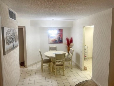 Don't miss this opportunity! 2 bed 2 bath over 55 condo in Lime