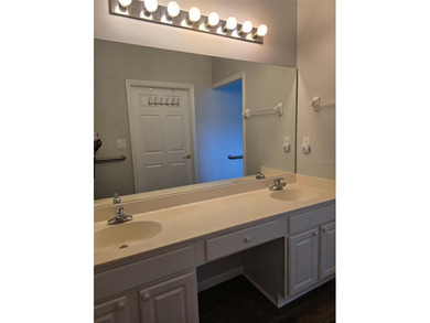 Welcome Home!

Discover comfort and convenience in beautiful