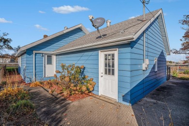 This 2 bedroom home has new paint and carpet and is ready for