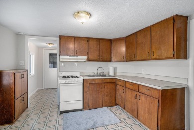 This 2 bedroom home has new paint and carpet and is ready for