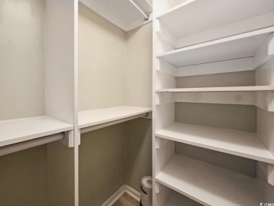 This one is a must-see! Wake up every morning to stunning views