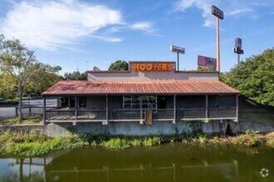 Premier Restaurant & Development Opportunity at I-75 Exit 18 in