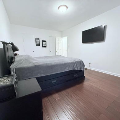 Modern One-Bedroom Co-op in the Heart of Forest Park. This