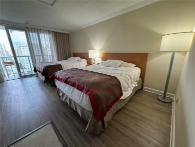 Beautifully remodeled oceanfront studio 11th floor of Marco Polo