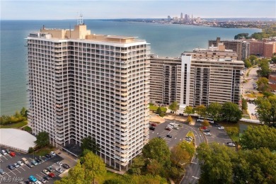 Beautiful Light Filled One Bedroom Suite Located on the 13th