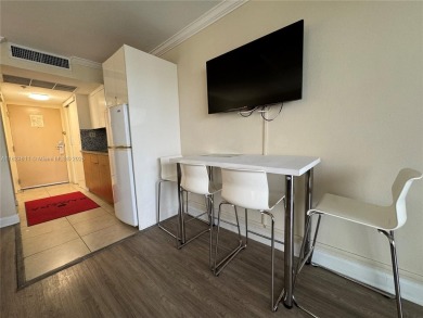 Beautifully remodeled oceanfront studio 11th floor of Marco Polo