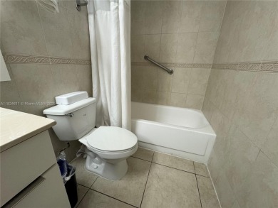 Beautifully remodeled oceanfront studio 11th floor of Marco Polo