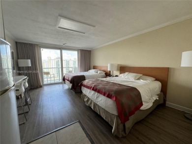 Beautifully remodeled oceanfront studio 11th floor of Marco Polo