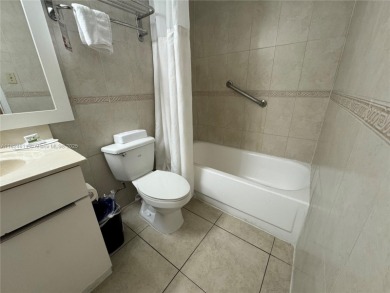 Beautifully remodeled oceanfront studio 11th floor of Marco Polo