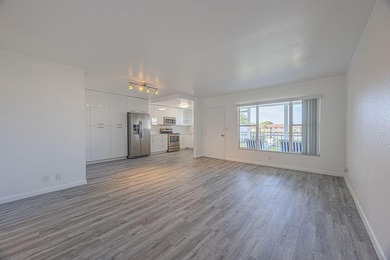 This light and bright apartment sits only is 1.5 Miles from the