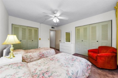 Nicely maintained 2 Bedroom, 1 Bath condo In the Heather Ridge