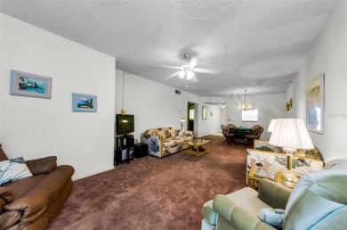 Nicely maintained 2 Bedroom, 1 Bath condo In the Heather Ridge