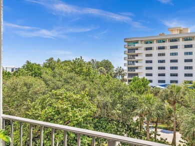 Beautifully renovated, furnished 2/2 condo on 5th floor