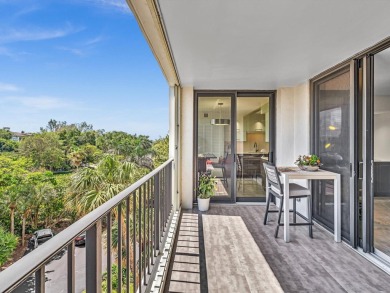 Beautifully renovated, furnished 2/2 condo on 5th floor