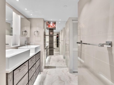 Beautifully renovated, furnished 2/2 condo on 5th floor