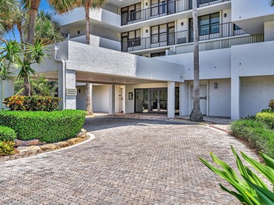 Beautifully renovated, furnished 2/2 condo on 5th floor