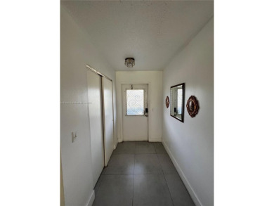 Stunning 2Bed 2Bath unit in Hallandale Beach! Unit views are
