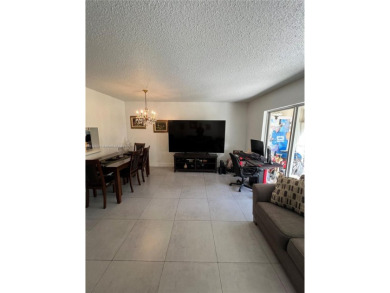 Stunning 2Bed 2Bath unit in Hallandale Beach! Unit views are