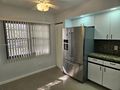 Beautiful & renovated apartm in Pembroke Pines. Stunning