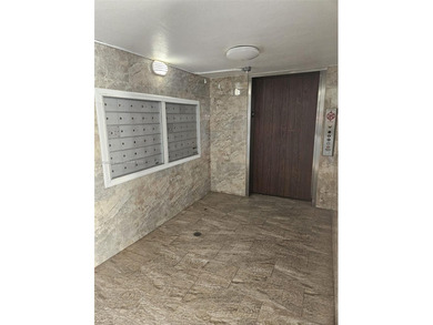 Beautiful & renovated apartm in Pembroke Pines. Stunning