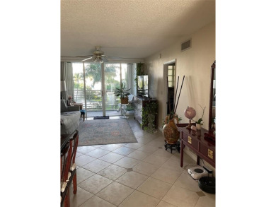 READY TO MOVE IN. NICELY UPDATED 2 BED 2 BATH UNIT OFFERS