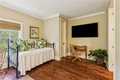 Oceanside luxury in peaceful, sought after Singleton Beach on