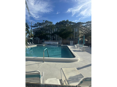 Beautiful  Located first floor condo offering bright spaces