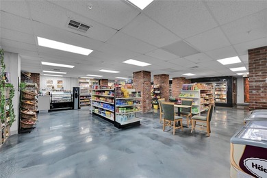 Beautiful 2 bedroom and 2 bathroom, completely renovated