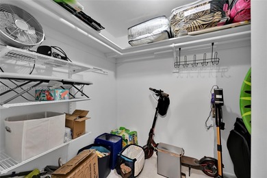 Beautiful 2 bedroom and 2 bathroom, completely renovated