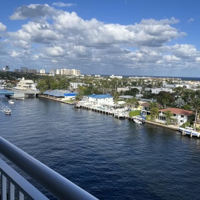 This charming condo in Fort Lauderdale, FL was built in 1978 and