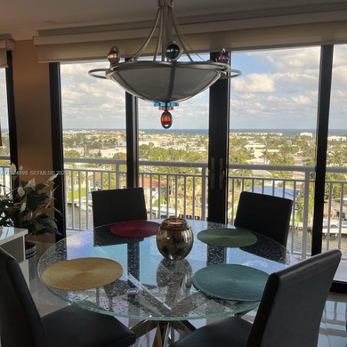 This charming condo in Fort Lauderdale, FL was built in 1978 and