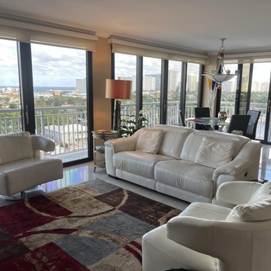 This charming condo in Fort Lauderdale, FL was built in 1978 and