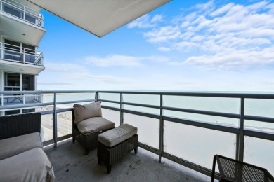 Stunning 2 Bed 2 Bath with renovated finishes and breathtaking