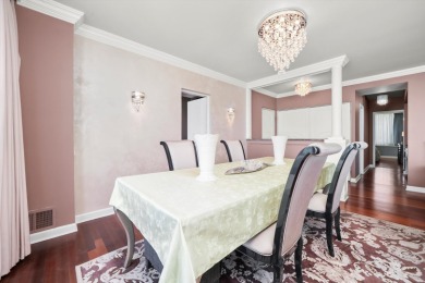 Stunning 2 Bed 2 Bath with renovated finishes and breathtaking