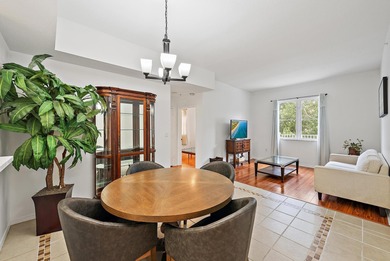 Much desirable 2bed/2bath condo in the heart of Abacoa. Newly