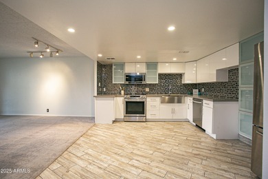 This open floor plan, with 2-bedrooms and 2 bathrooms. The