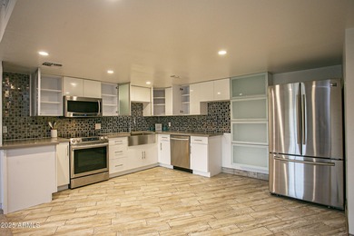 This open floor plan, with 2-bedrooms and 2 bathrooms. The