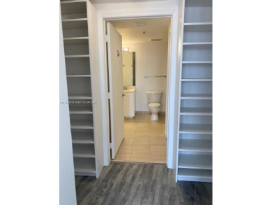 Nice and spacious 1 Bed 1 Bath, beautiful views of Biscayne