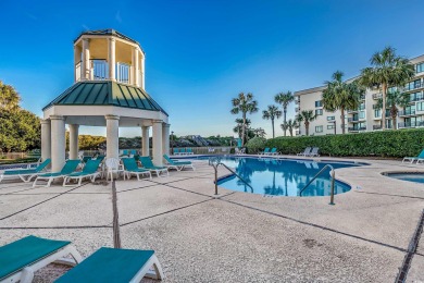 This Direct Oceanfront Villa Boasts a superior 4th Floor