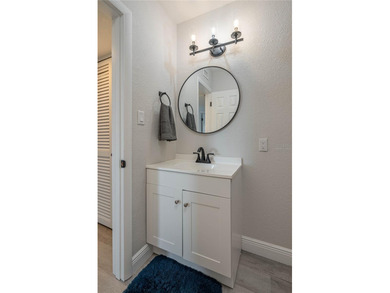 This fully remodeled condo offers comfortable and stylish living