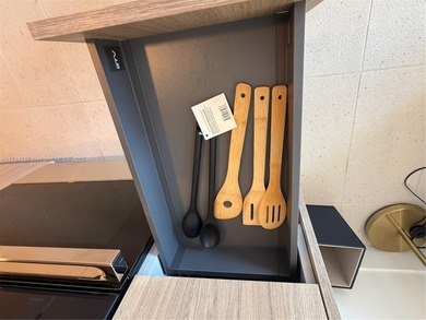 PRICE TO SELL. INCREDIBLE SOUTH VIEW TO MIAMI SKYLINE. NO RENTAL