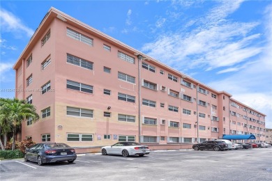 Beautifully renovated 1st-floor condo in the heart of Hallandale