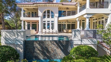 Don't miss out on this spectacular buy! Stunning 2nd-row corner