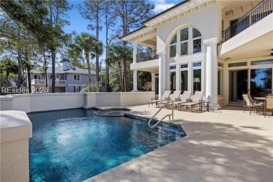 Don't miss out on this spectacular buy! Stunning 2nd-row corner