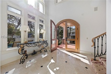 Don't miss out on this spectacular buy! Stunning 2nd-row corner