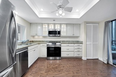 The seller is prioritizing cash offers and is ready to move