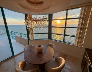 Rare TWO-STORY BEACHFRONT PENTHOUSE - Panoramic Sunset Views