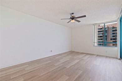 Rare TWO-STORY BEACHFRONT PENTHOUSE - Panoramic Sunset Views