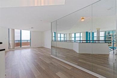 Rare TWO-STORY BEACHFRONT PENTHOUSE - Panoramic Sunset Views