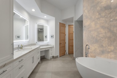 Blending contemporary architecture with lofty urban chic, this